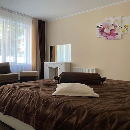 Hotel Орхідея Romny Exteriér fotografie